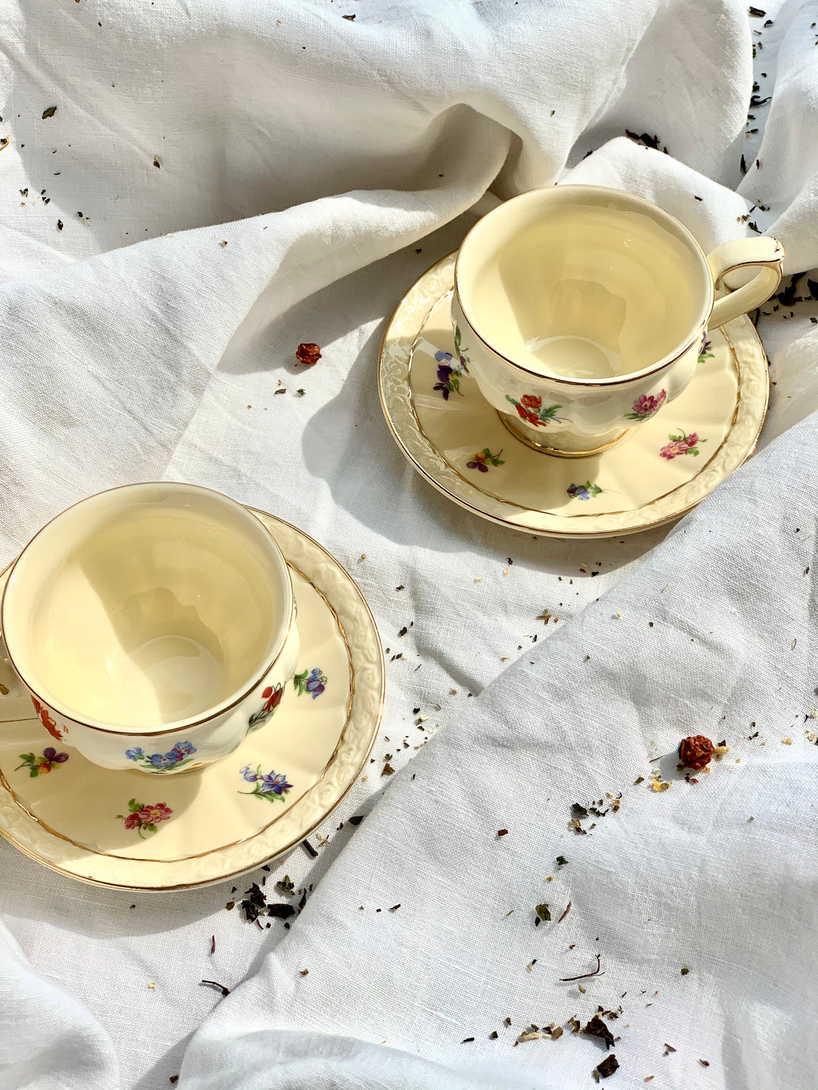 Set de două cești și farfurii ENGLAND